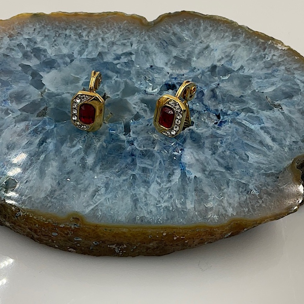 Vtg (1970)Monet Gold Earrings Leverback Clip On With Sparkling Crystals - Picture 4 of 6